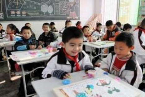 侯立虹：全国首例教师起诉家长首次向教育市场化说“不”——热点追评系列之七