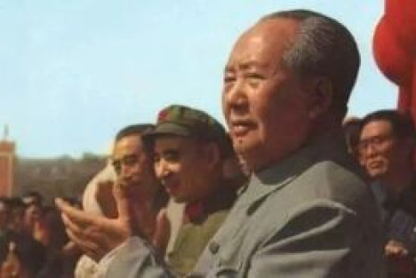 小资产阶级的通病——摘自《毛泽东思想万岁》第五卷第207-208页