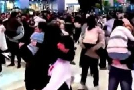 陈先义：花钱买温情的低俗交易只会销蚀一座城市风骨