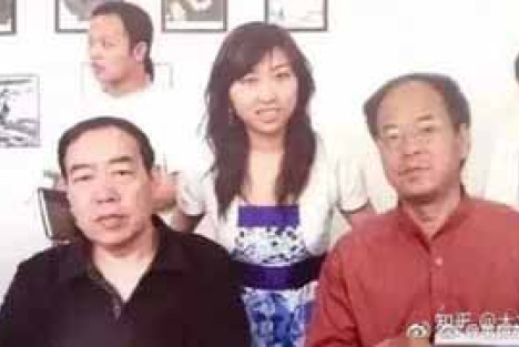 老田|文坛的土匪山寨变封建诸侯？说说贾浅浅的屎尿体为什么会成功