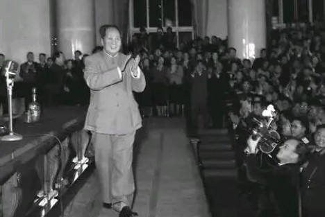 纪念毛主席逝世50周年｜跟大家聊聊，新中国当年是怎么交到那么多朋友的？（一）