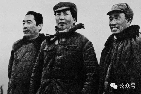 反腐不必学于成龙，学毛周朱才是正道！