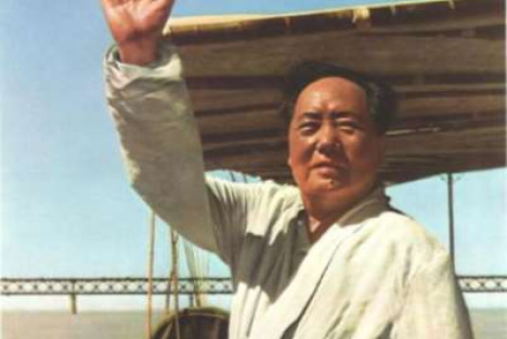魏成阶：水调歌头·贺第五十一届武汉七·一六渡江节