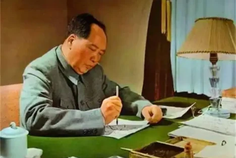删除红歌中的“毛主席”，是何居心？