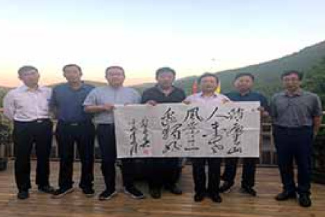 蔚严春｜深厚的情谊，永恒的记忆