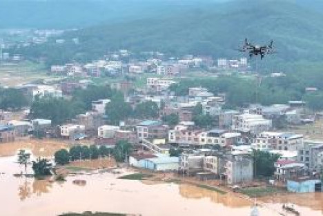 魏岳江谈兵：无人机在2026年7月战洪中如何发挥多面手急先锋？