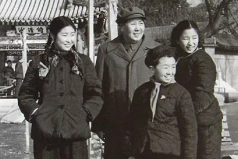 毛主席书信教化子女：少说空话，多做实事，学人之长，克己之短