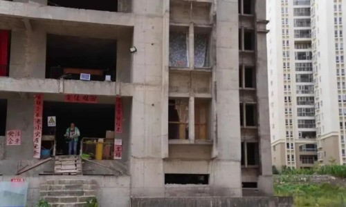 河南郑州“最高学历楼盘”烂尾,引进的人才竟成了接盘侠?