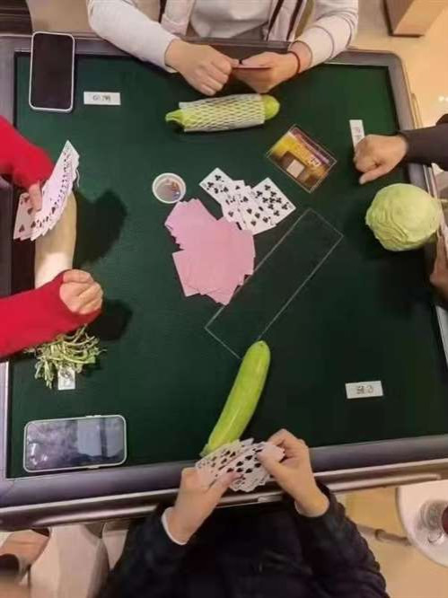 从精准防控标杆到一周三万，上海怎么了？