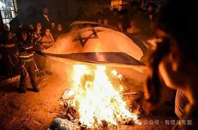若是没法化解这场贯穿近80年的内部博弈，等待它的只会是无尽的混乱与衰落。
