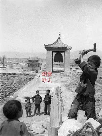 开学啦！日伪炮楼下的抗日小学