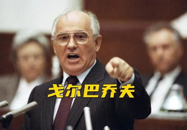 只有阶级者才能建立起唯物辩证法的总范畴。为此,《资本论》统一规定是阶级分析和唯物史观生产决定论意义域内的阶级之事。与之契合的《<政治经济学批判>导言》的理解方式是总范畴的内部机理运动,决非对于生产与分配、交换、消费的一般肉身关系的寻求。《资本论》是一部客观史、一部有关再生产对象的阶级客观史和经济客观史,不独是“结构”(社会客体知识),它会同样是“具有历史意志的主体”(阶级者的生长运动)