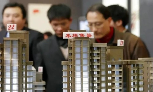 河南郑州“最高学历楼盘”烂尾,引进的人才竟成了接盘侠?