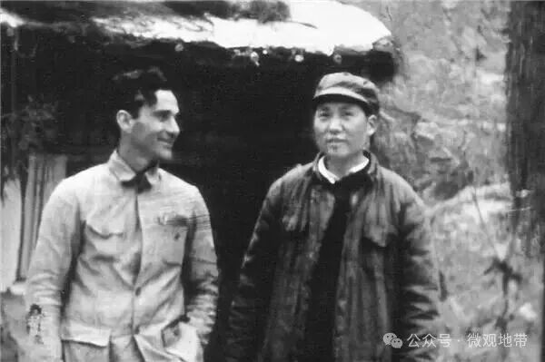 斯诺:南京悬赏25万元要他的首级,可是他却毫不介意地和旁人一起行走
