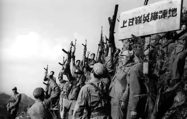 再谈“伤痕文学”