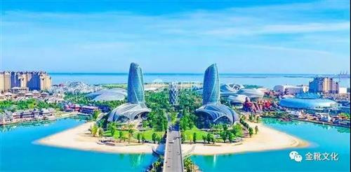 “伴随着帝国主义和中国民族工业的矛盾而来的,是中国民族工业得不到帝国主义的让步的事实,这就发展了中国资产阶级和中国工人阶级之间的矛盾,中国资本家从拚命压榨工人找出路,中国工人则给以抵抗。”