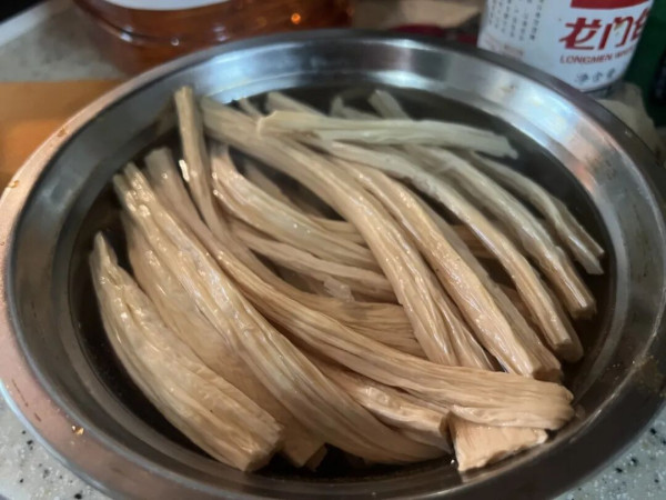 给别人做了十几年饭后，她们忘了自己喜欢吃什么