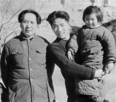 毛岸英是毛主席勇敢、对革命满心赤忱的长子。假如毛岸英不是毛主席的长子,他也是我们尊敬的志愿军烈士。那些向毛岸英同志泼污水的人,你们良心不会痛吗?你们还有一顶点良知尚存人间否?若无,则与禽兽何异!岂配再存于此方国土此方天地之间矣?