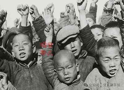开学啦！日伪炮楼下的抗日小学
