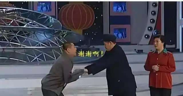 无论孙老师出于哪种共享精神,他推开了一扇窗,把灰色地带的币圈世界、富豪明星的爱情、隐秘角落的运行日志,一股脑儿递到我们面前。
