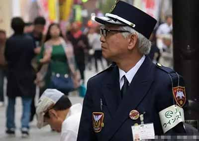 说白了，韩国财阀也不过是帝国主义豢养的买办而已啊，买办哪会有什么良知和社会责任？