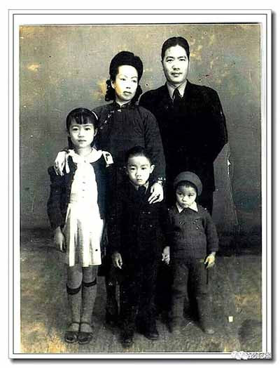 风险决策的时候主政的人不要老想着位子,稍微对老百姓有些责任心、稍微有些良知就会避免很多不必要的伤亡、很多无谓的巨大损失。