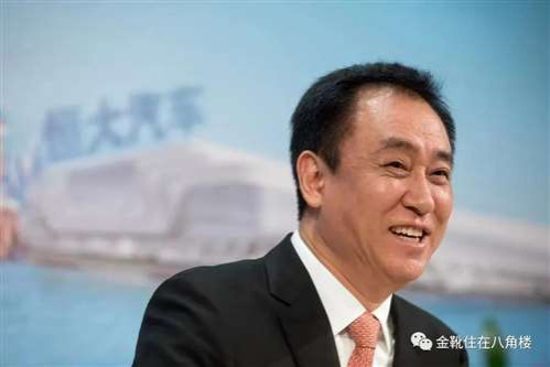 不过也有消息表示，恒驰5还处于PT0（小批量试制）阶段，现在只是总装下线，预计正式量产至少要等到今年8月，许老板之所以立下flag，目的还是为了欺市融资……