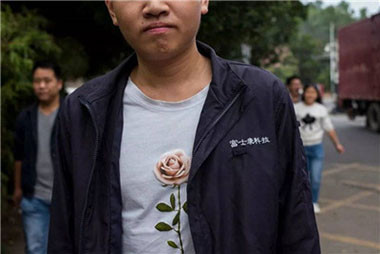 新工人:当下,只能在“不好”和“非常不好”之中做出选择
