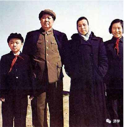 江青对毛泽民的儿子怎么样？