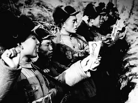 希望《长津湖》题材的影视作品还是要更多。今后的文艺工作者,都尽可能向《能文能武李延年》学习,把我们的革命历史题材拍的更好,得到更多观众的认同。