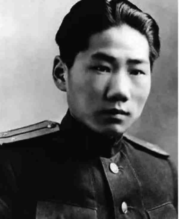 刘思齐回忆:毛岸英赴战场前特意交代了四件事,牺牲后才明白寓意