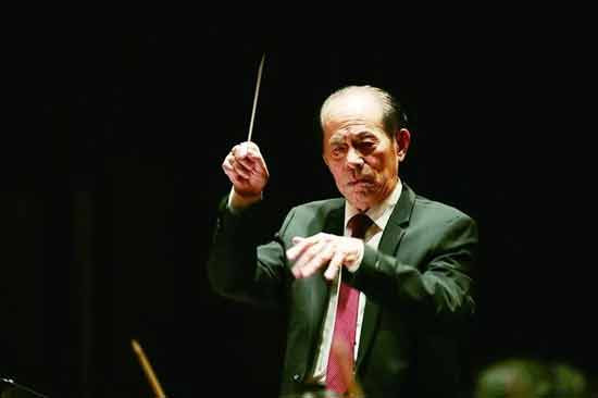 那个年代还产生了《我爱你,中国》、钢琴协奏曲《黄河》、琵琶协奏曲《草原英雄小姐妹》。脍炙人口的小提琴协奏曲《梁山伯与祝英台》也产生在‘大跃进’年代。起码从音乐上说,改革开放30年,并没有出现可以和以上三个协奏曲媲美的作品。