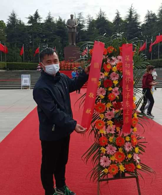 这个春节,记得给毛主席拜年!
