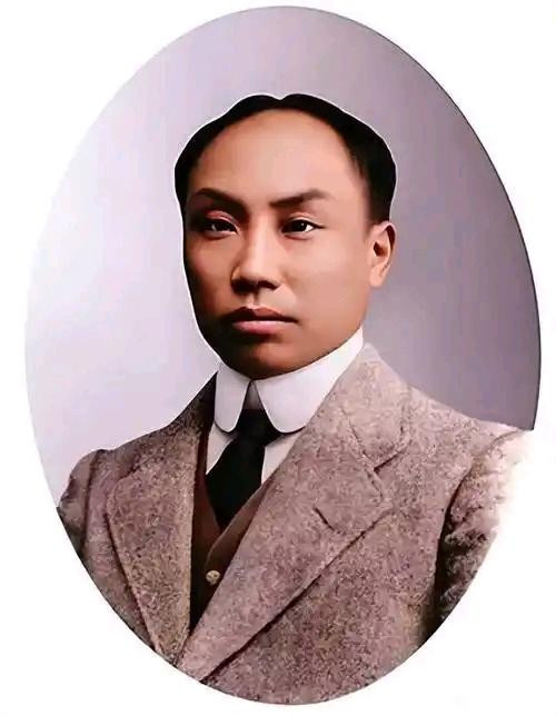 批判是一门学问，也是一门艺术，我们需要学习研究，我们不能用粗暴的态度对待批判对象，更不能用人身攻击代替批判，那是软弱的表现。我们要学习研究毛主席的处事待人的态度，学会摆事实讲道理。