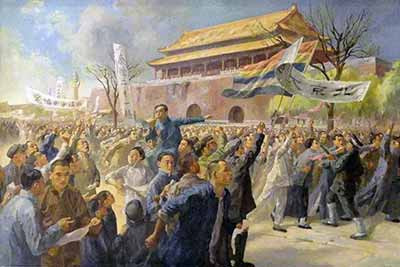 中国人民苦于资本主义的发展，又苦于资本主义的不发展。自满清政府以来，只想通过前一种苦掩盖住后一种苦，一直谋求进入欧美的资本主义圈。