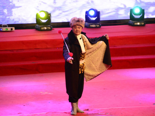重温红色经典 唱响时代乐章——记古城保定大型群众性文艺汇演