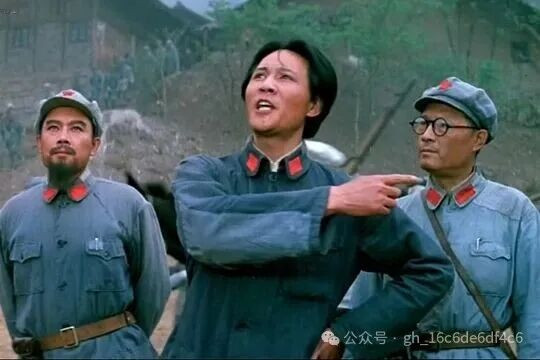 对历史本身须有敬畏,历史观要正(这是整体欠缺的)。否则,方向偏了,越努力,偏得越远。