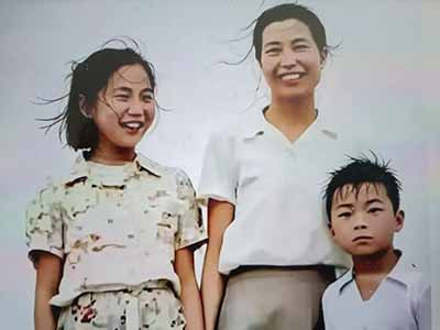 江青对毛泽民的儿子怎么样？
