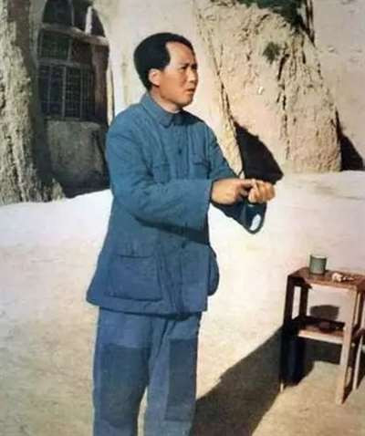 毛泽东“三个法宝”思想是怎样形成的
