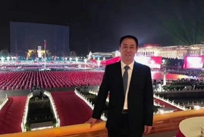 许家印被抓:眼看他起高楼,眼看他宴宾客,眼看他楼塌了