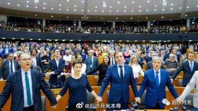 引狼入室,冯德莱恩竟然是马克龙“提拔”的