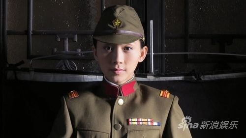 在“中国造”的影视剧中，一个最烂的标志，就是荧屏“美女化”。“美女化”的荧屏，让影视剧已丧失起码的信息负载力，很多影视剧几乎堕落成了骗子和“骗局”。