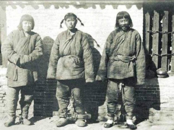 自此篇起,中国妇运史系列文章将梳理近代史(1840~1949)大事件中妇女深度参与的部分,粗略分析个中成败,并且向读者们介绍这些相对冷门的历史。