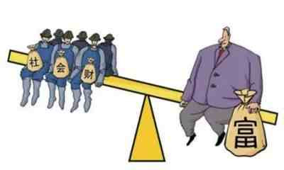 刘国光学部委员是当代中国最著名和最杰出的马克思主义经济学家。改革开放之后,他独创性地阐述“双重模式转换”目标,逐步形成经济学的创新理论和政策体系,成为对改革影响最大的马克思主义经济学家。刘国光先生潜心研究中国特色社会主义经济理论,2020年度取得非凡成就,先后获得首届“中国经济学杰出贡献奖”第二届“21世纪世界政治经济学杰出成果奖”、首届“世界马克思经济学奖”等重要奖项。实现共同富裕,是当前需要正
