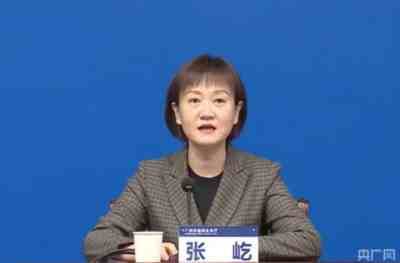 引导群众的不应是棍棒,保护群众的不应是涂满“保护色”的恶徒。