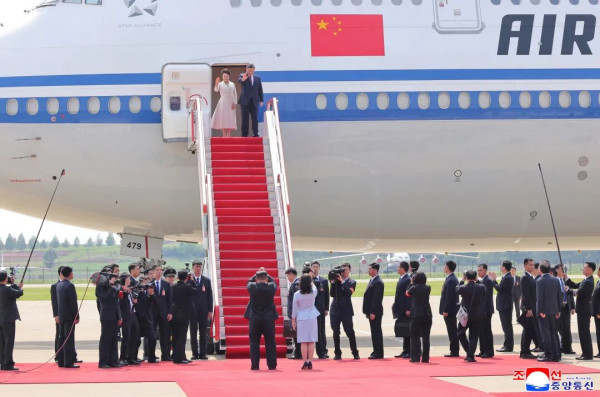 朝中社关于习近平总书记访朝图片新闻(集锦)