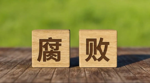 除此之外，民生保障类公共服务产品是当下国有资产惠及百姓的为数不多的体现，不应随便涨价