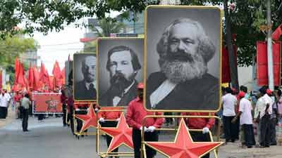 美国为首的西方发达国家，找不出经济复甦自身逻辑的严酷现实，逼着人们重新面对资本主义的本质规定，展开更深层次的政治经济学思考。今日欢呼孙大圣，只缘妖雾又重来!