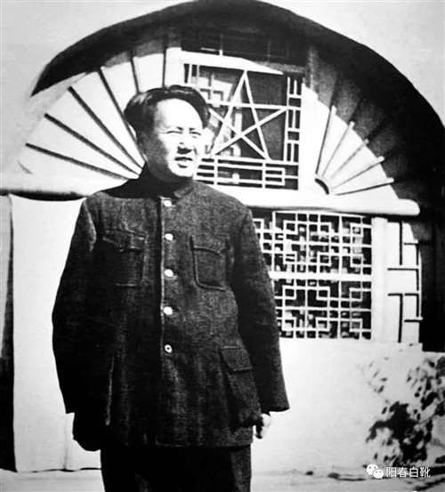 打黑除恶的本质是割除政治肌体的腐瘤,是净化政治生态和维护政治初心的自我革命事业的一个部分,这没有尽头。