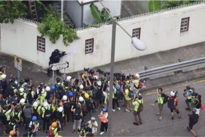 正如美国大学生之间疯传的那样,“美国去死”吧!